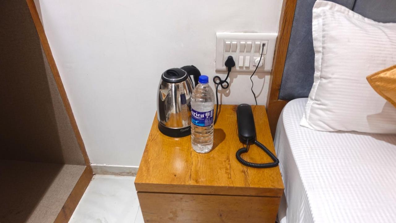Hotel Palms Residency, Chembur Мумбаї Екстер'єр фото
