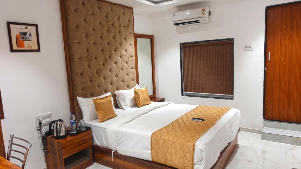 Hotel Palms Residency, Chembur Мумбаї Екстер'єр фото