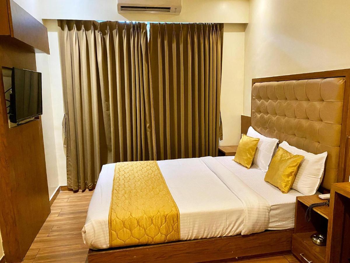 Hotel Palms Residency, Chembur Мумбаї Екстер'єр фото