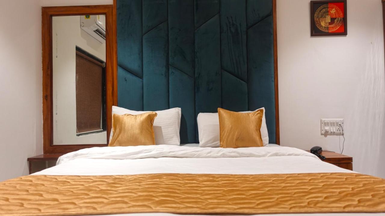 Hotel Palms Residency, Chembur Мумбаї Екстер'єр фото