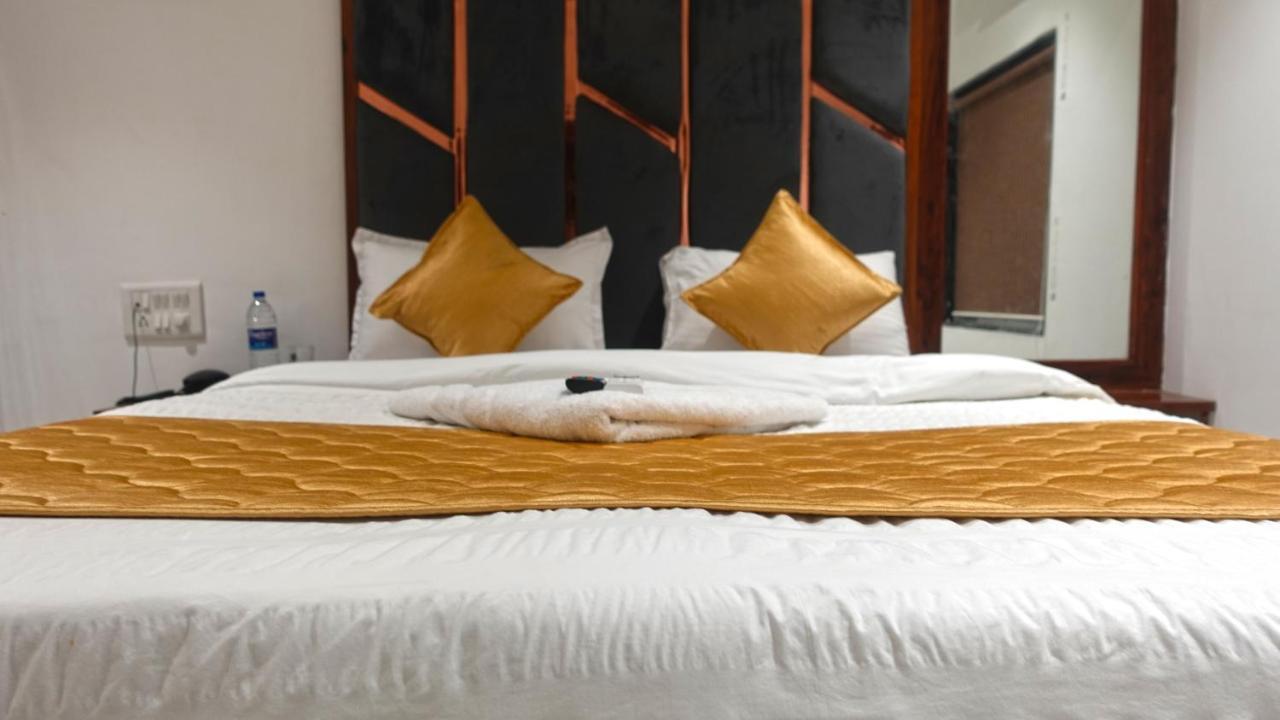 Hotel Palms Residency, Chembur Мумбаї Екстер'єр фото