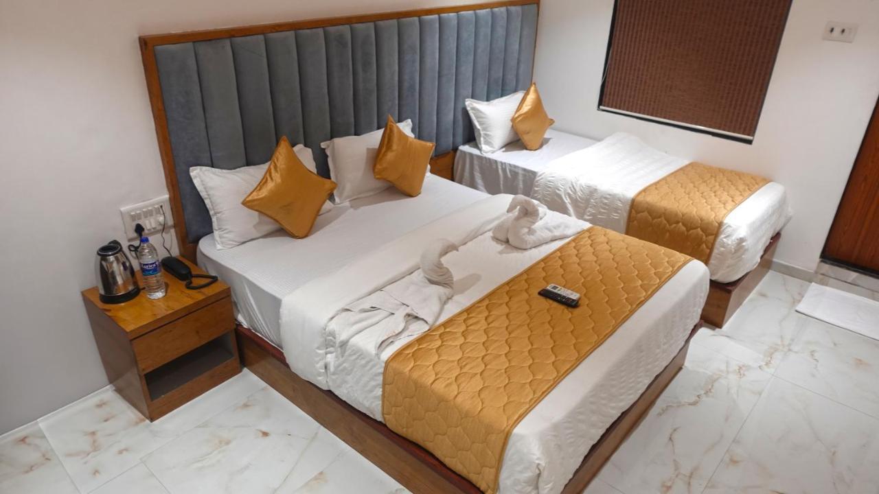 Hotel Palms Residency, Chembur Мумбаї Екстер'єр фото