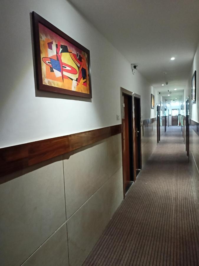 Hotel Palms Residency, Chembur Мумбаї Екстер'єр фото