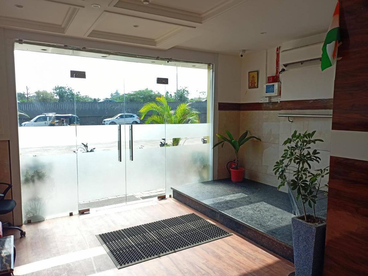 Hotel Palms Residency, Chembur Мумбаї Екстер'єр фото