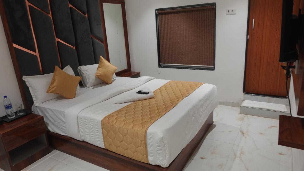 Hotel Palms Residency, Chembur Мумбаї Екстер'єр фото